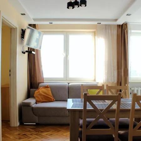 Labo Platynowa شقة